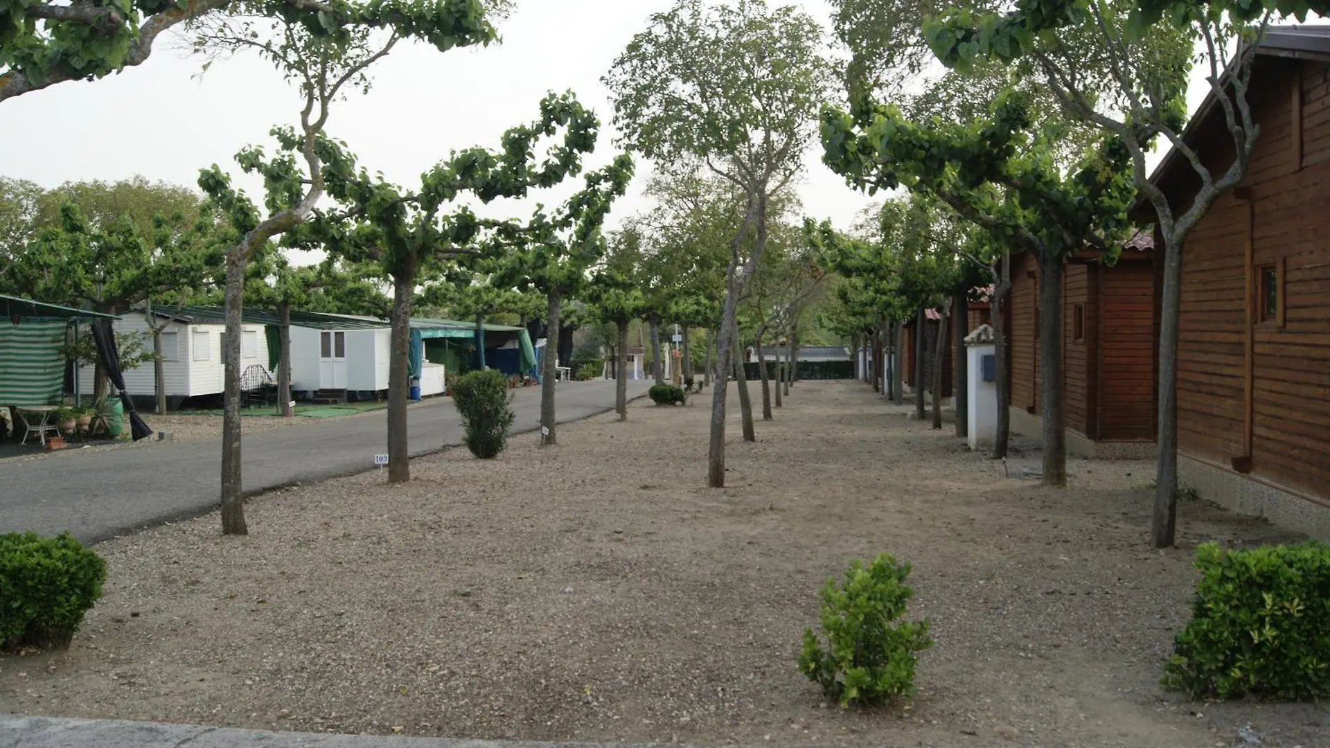 Camping Carlos III La Carlota 2*,