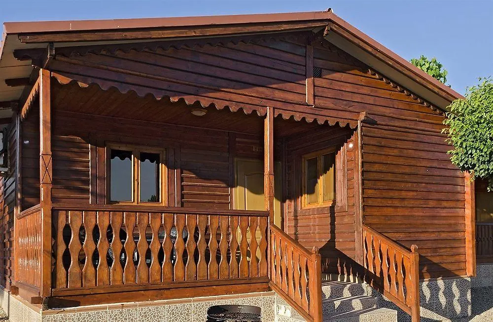 Camping Carlos III La Carlota 2*,